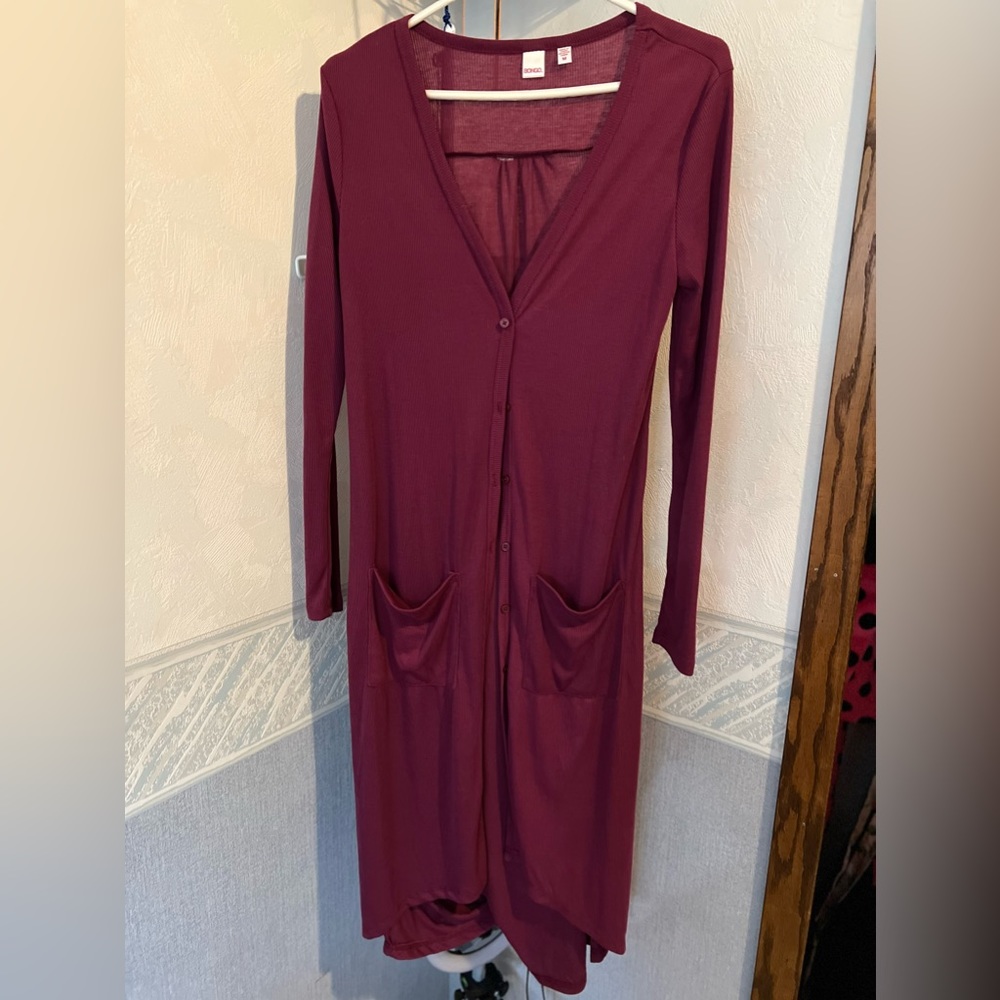 Maroon cardigan for women